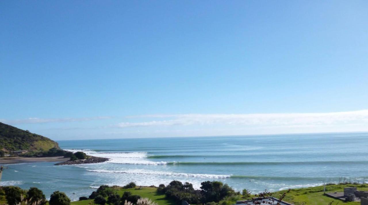 Хостел Raglan Backpackers Экстерьер фото